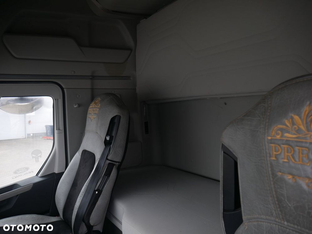 Ford F-MAX 500 4X2 - 4