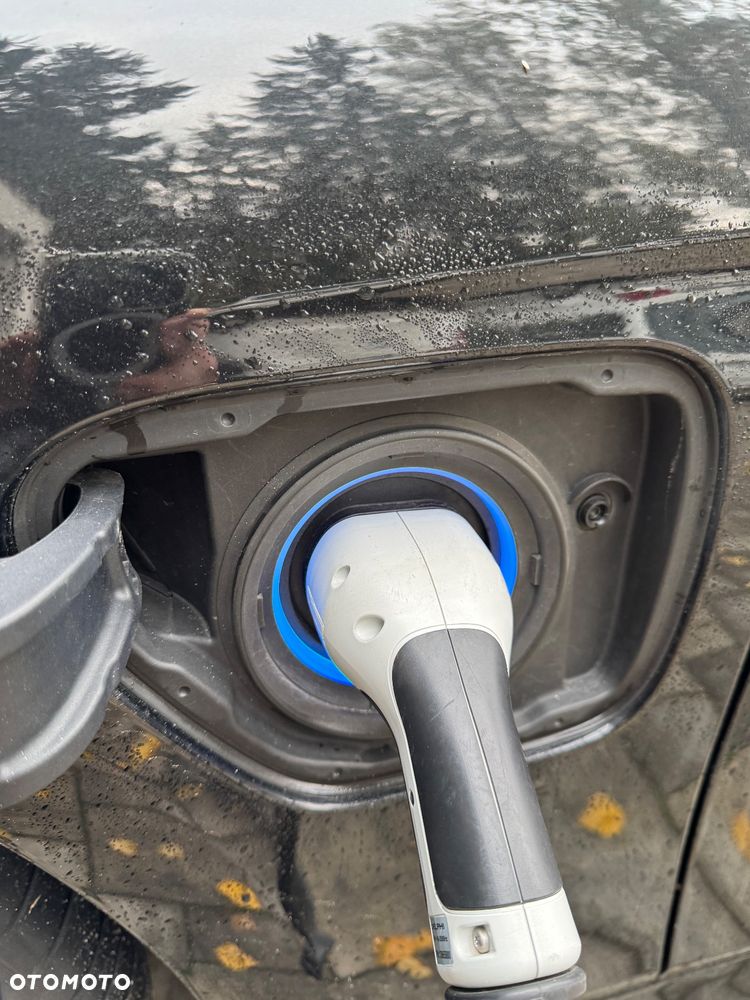 BMW Seria 3 330e iPerformance M Sport Shadow - 37