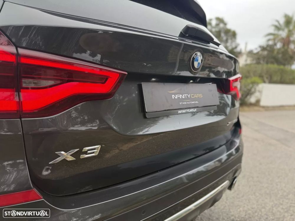 BMW X3 20 d xDrive Line Luxury - 8