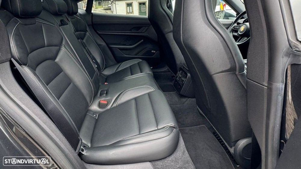 Porsche Taycan 4S - 20