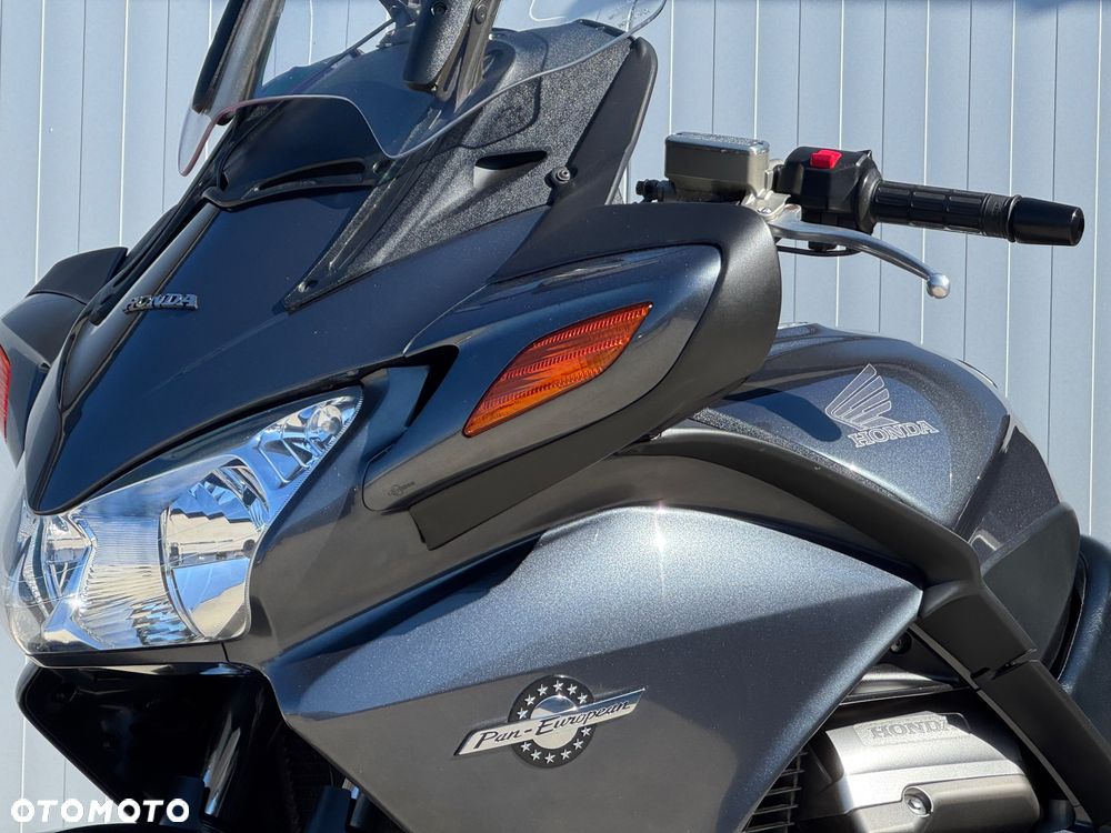 Honda ST - 24