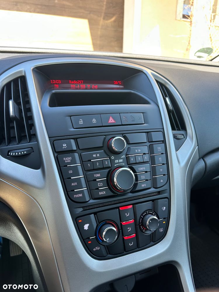 Opel Astra 1.4 Turbo Design Edition - 32