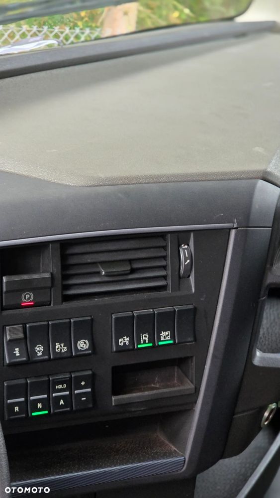 Volvo - 7