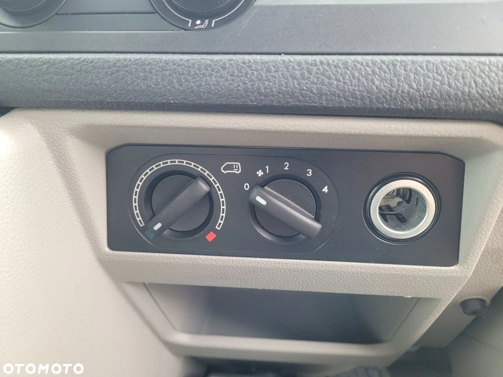 Volkswagen Transporter T6 Długi 150KM 4x4 - 20