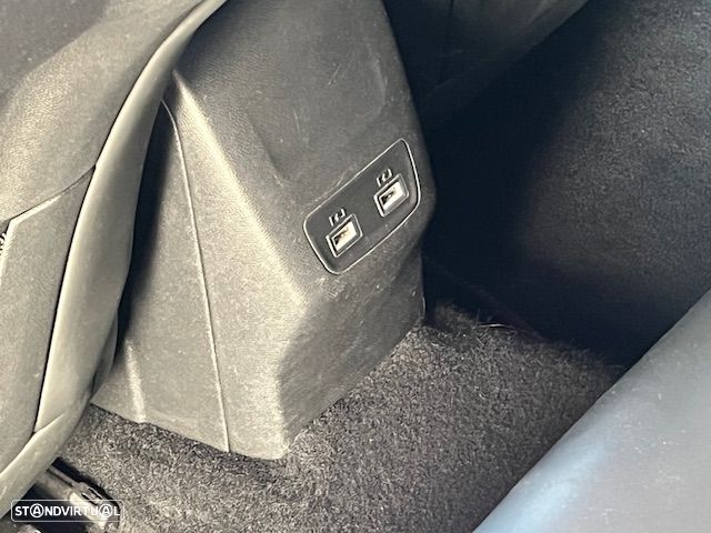 Peugeot e-208 GT Pack - 10