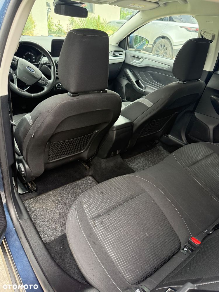 Ford Focus - 8