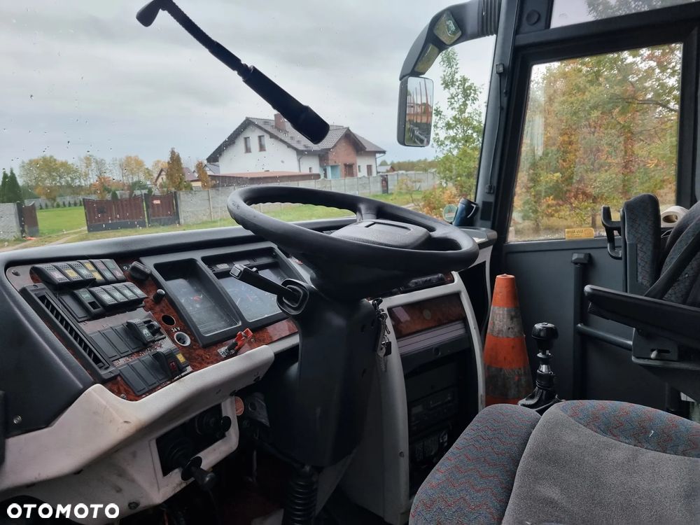 Volvo - 14