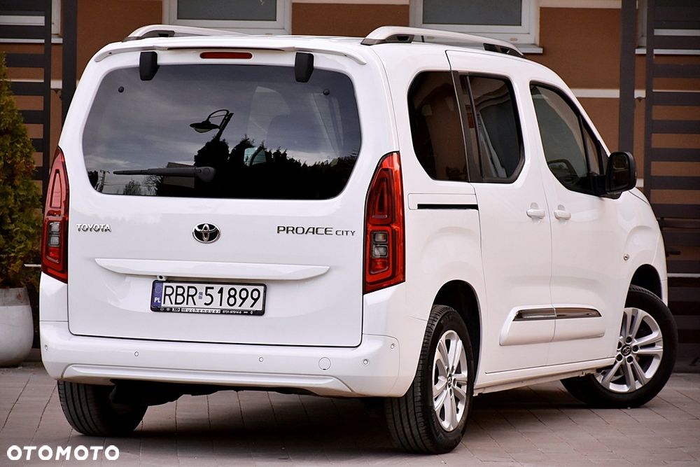 Toyota Proace City Verso 1.2 Turbo L1 Team Deutschland - 3
