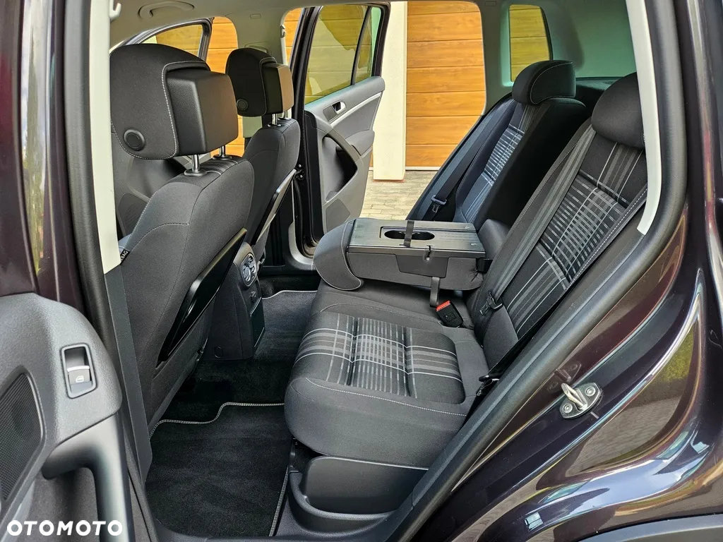 Volkswagen Tiguan 2.0 TDI SCR BlueMotion Technology Lounge Sport & Style - 22