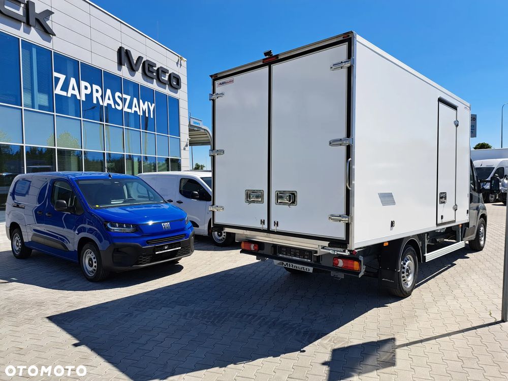 Fiat Ducato Kontener z windą - 9