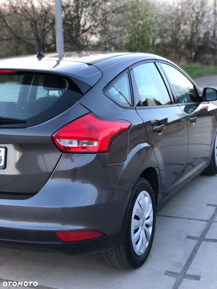 Ford Focus 1.5 EcoBlue STart-Stopp-System TITANIUM X - 12