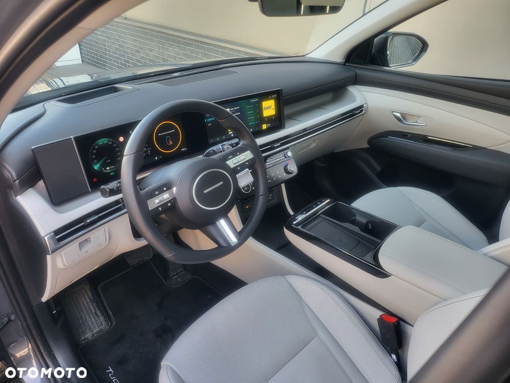 Hyundai Tucson 1.6 T-GDi HEV Platinum 2WD - 16