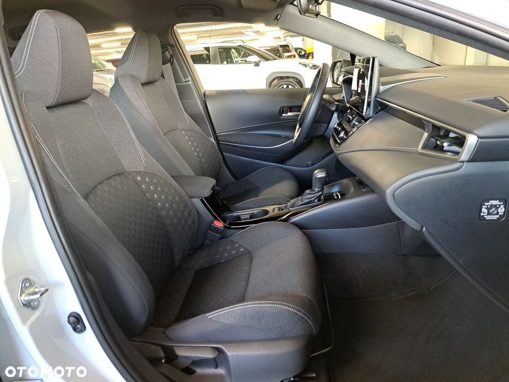 Toyota Corolla 1.8 Hybrid Comfort - 16
