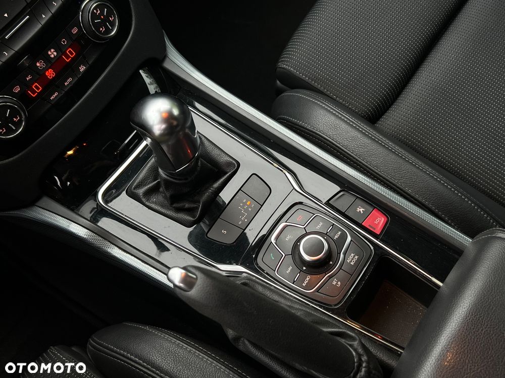 Peugeot 508 1.6 e-HDi Active S&S - 26