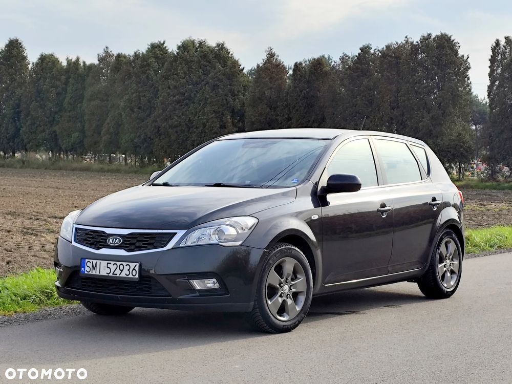 Kia Ceed 1.4 CVVT Attract - 16