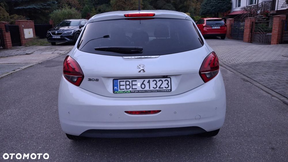 Peugeot 208 1.2 PureTech GPF Allure S&S EAT6 - 11