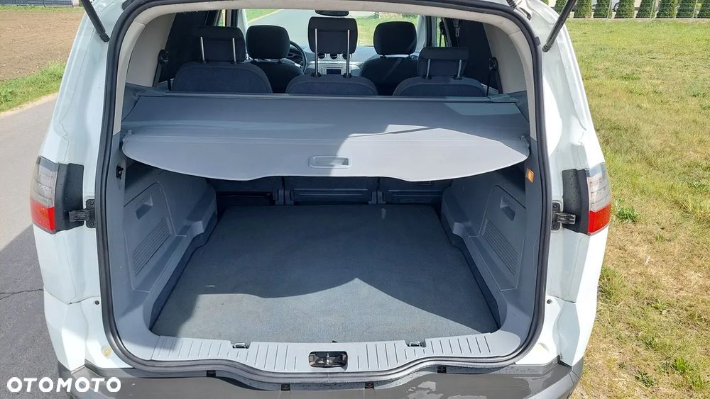 Ford S-Max - 17