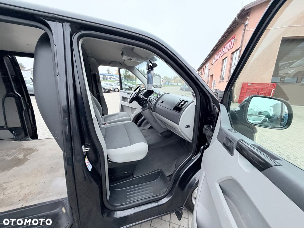 Volkswagen Transporter - 24