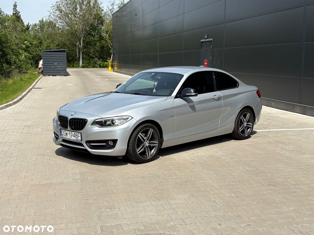 BMW Seria 2 218d Sport Line - 2