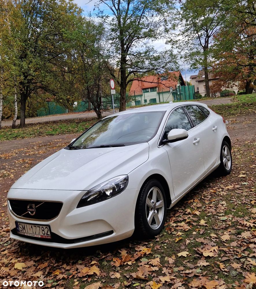 Volvo V40 D4 Drive-E Momentum - 3