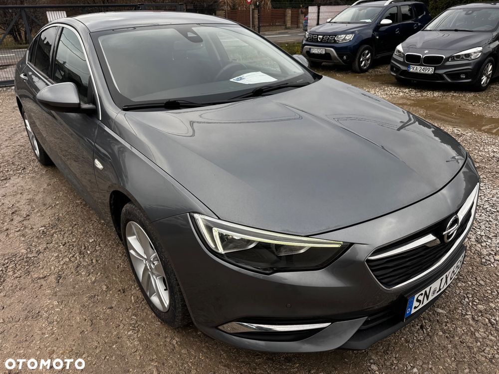 Opel Insignia 1.5 T Enjoy S&S - 10