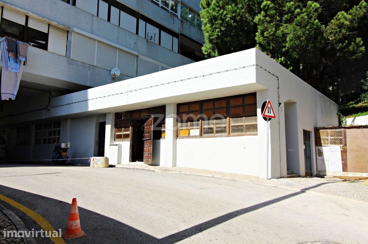 Loja no Edifício Falésia - Grande imagem: 2/15