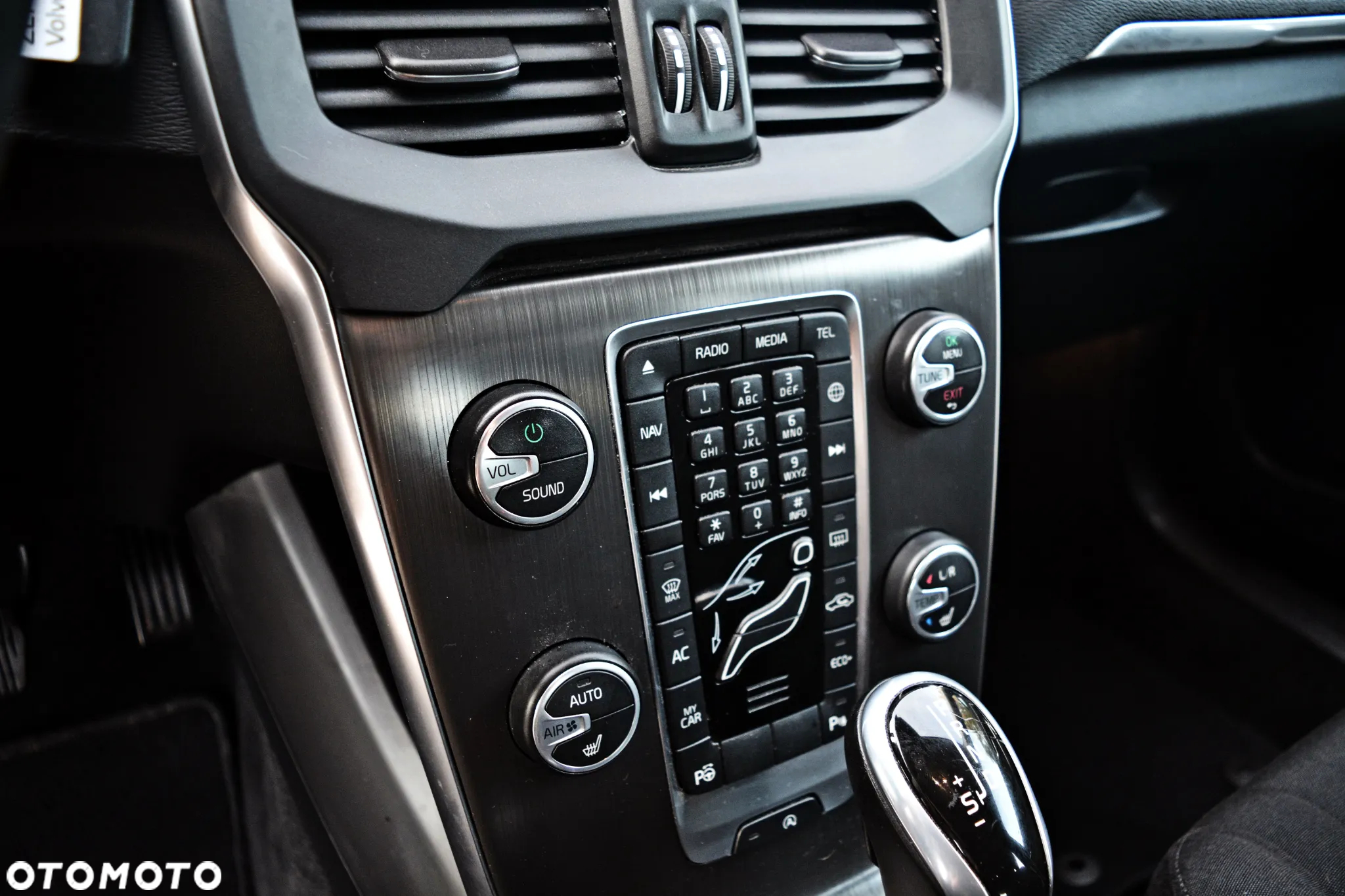 Volvo V40 T2 Geartronic Linje You - 13