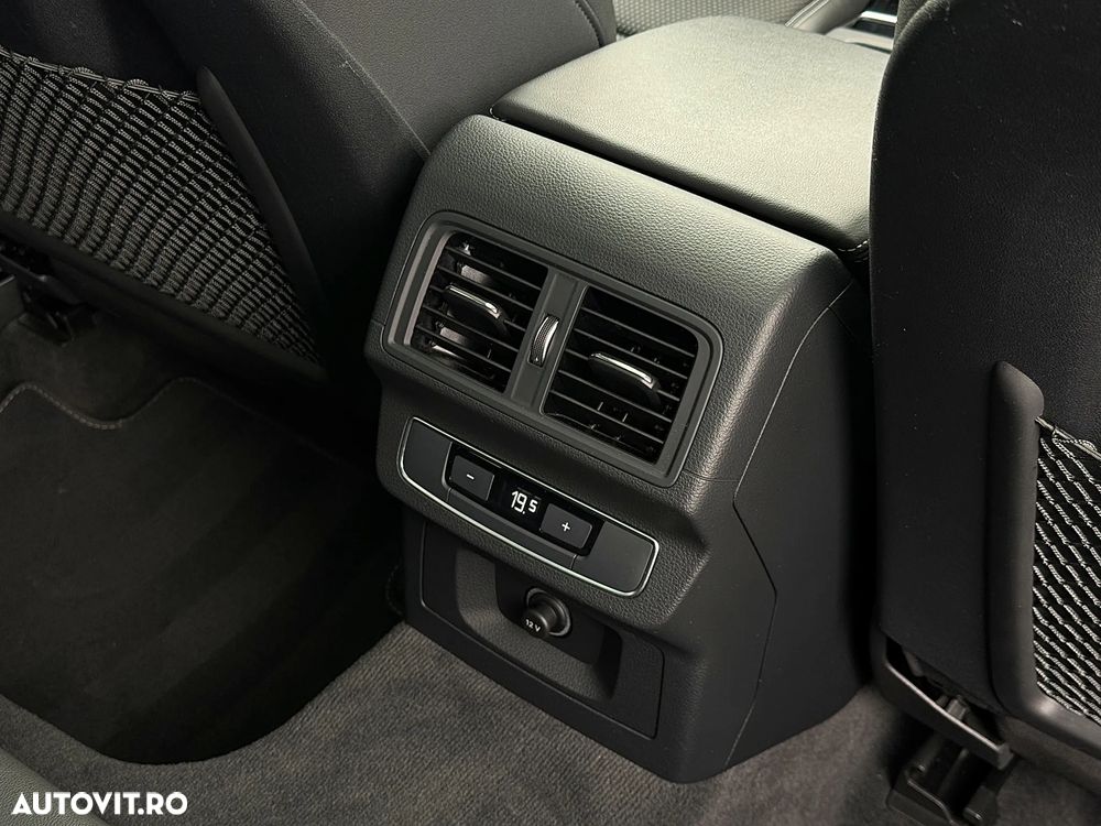 Audi Q5 55 TFSIe quattro S tronic S line business - 39