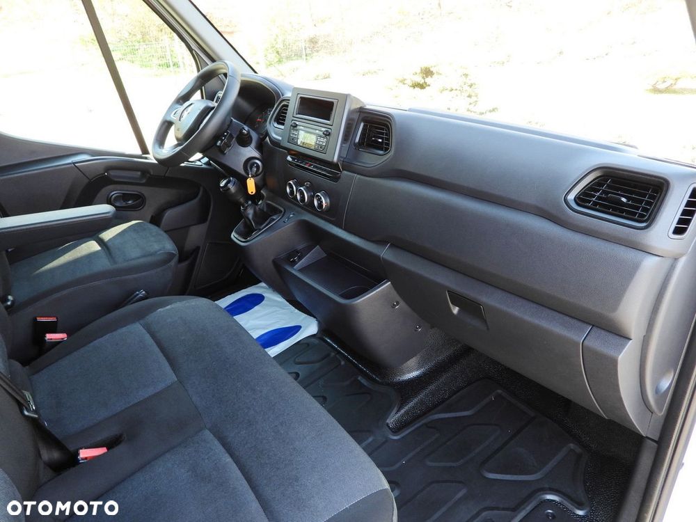Renault MASTER KONTENER WINDA 8 PALET TEMPOMAT LEDY KLIMATYZACJA  145KM - 37