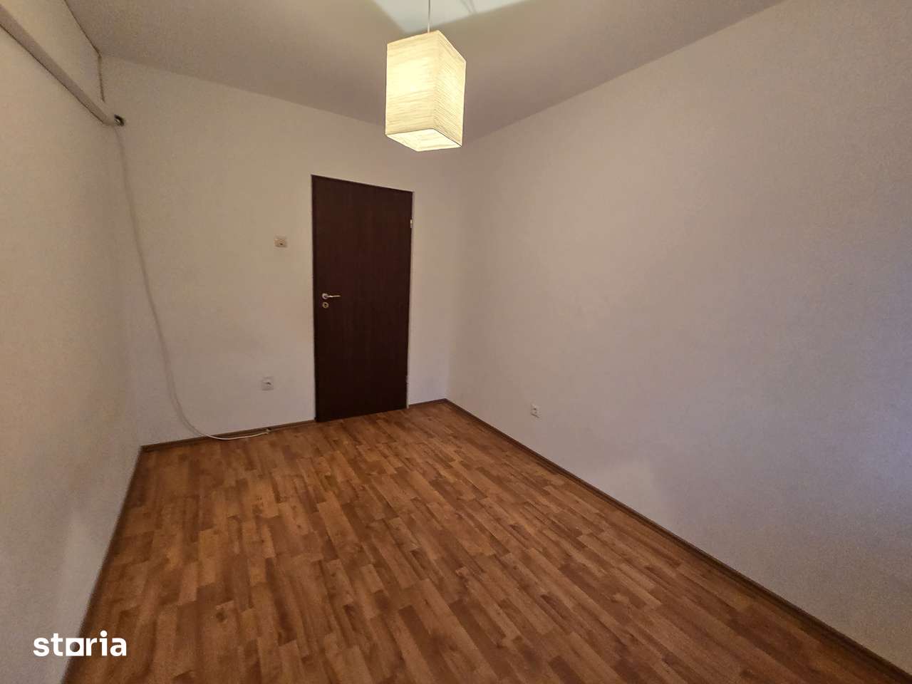 3 camere zona P-ța centrală priveliște spre pădure si râul Bistrița! - Imagine principală: 4/21