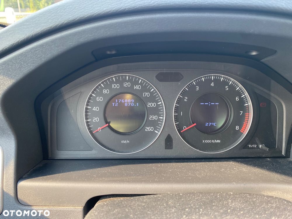 Volvo V70 2.0 - 16