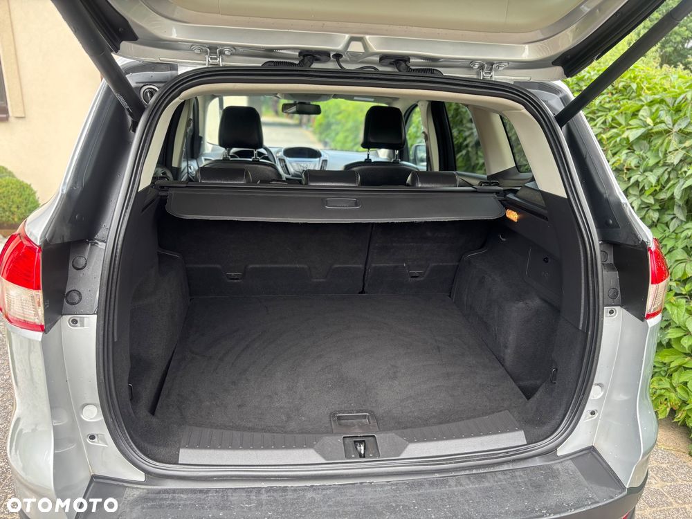 Ford Kuga 2.0 TDCi 2x4 Titanium - 23
