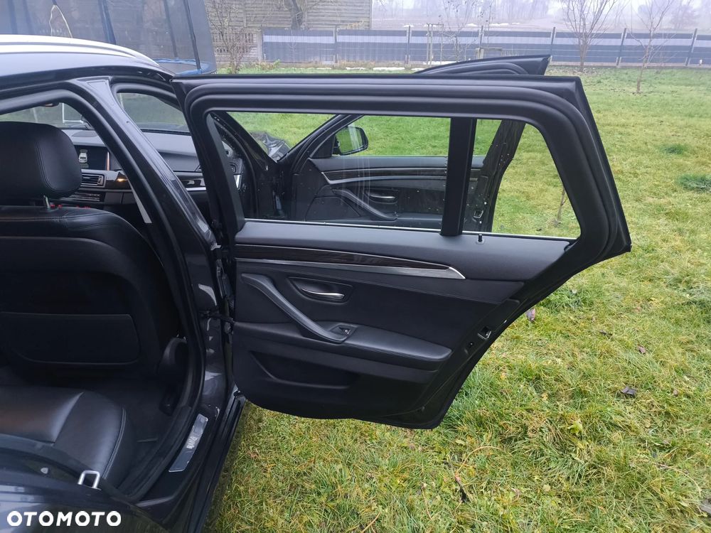 BMW Seria 5 535d xDrive Sport-Aut Modern Line - 22