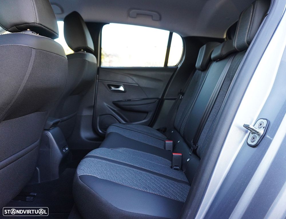 Peugeot 208 1.2 PureTech Allure Pack - 18