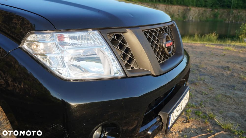 Nissan Pathfinder 2.5 D SE - 5