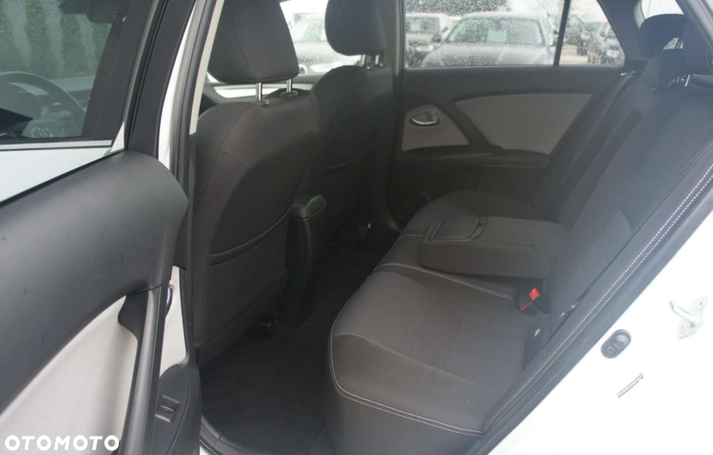 Toyota Avensis - 15