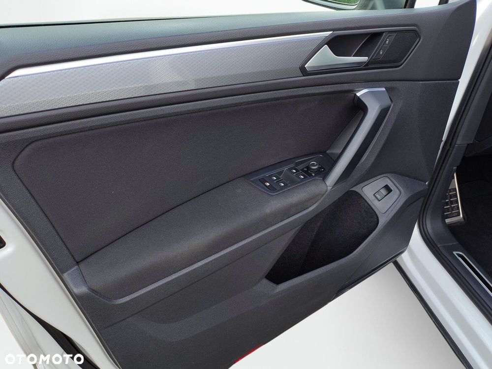 Volkswagen Tiguan 2.0 TDI SCR Elegance DSG - 9