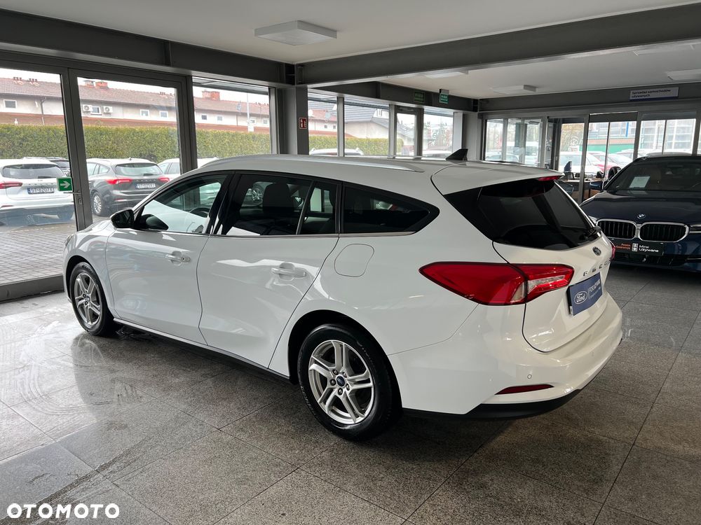Ford Focus 1.0 EcoBoost Connected - 10