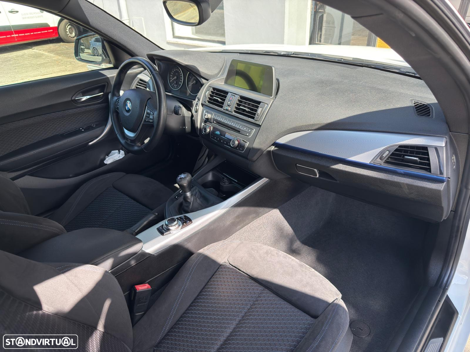 BMW 120 d xDrive Pack M - 17