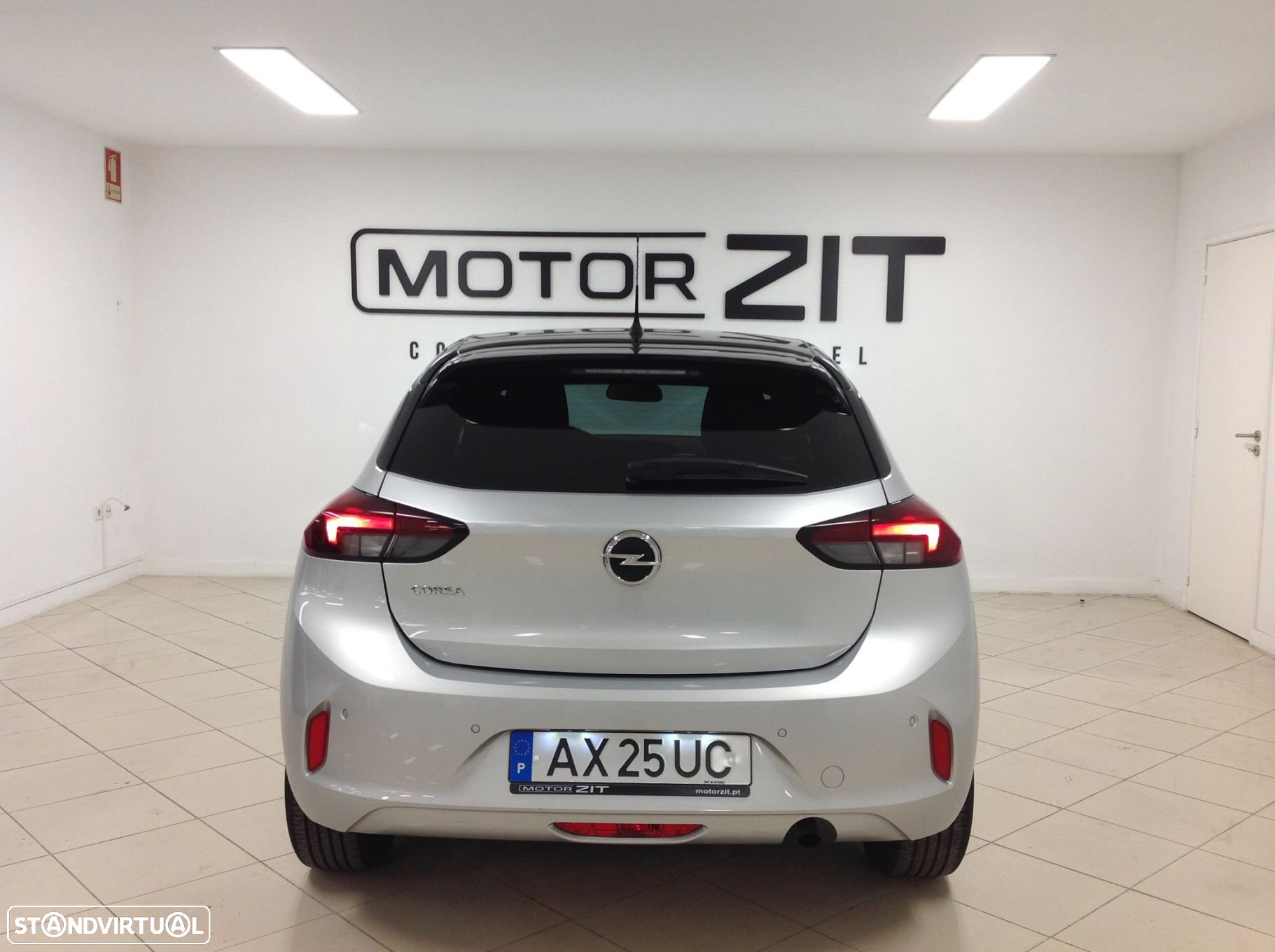 Opel Corsa 1.2 Business - 9