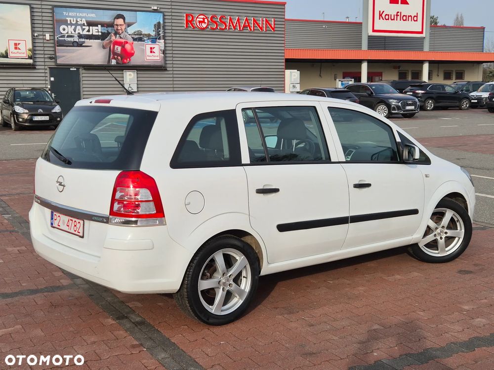 Opel Zafira - 8