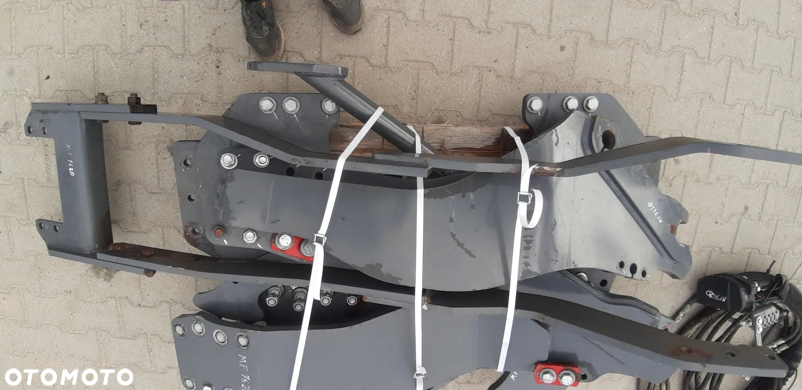 Konsola Adaptacja do ładowacza mailleux Massey Ferguon 7620 - 13