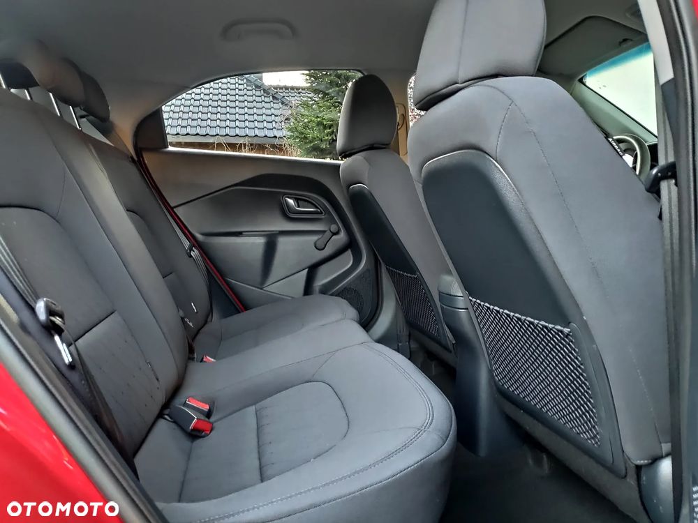 Kia Rio - 11