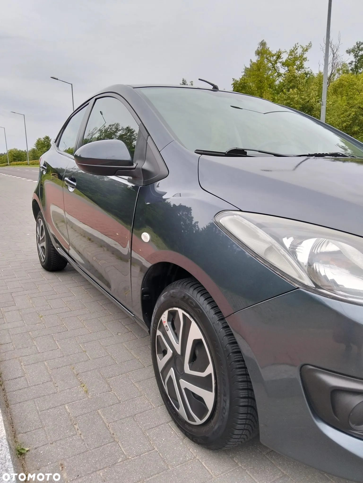 Mazda 2 - 2