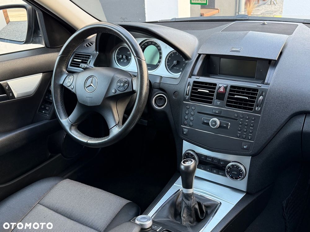 Mercedes-Benz Klasa C 180 Kompressor - 34