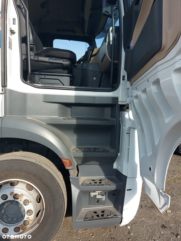 Mercedes-Benz MP-5-1845 - 17