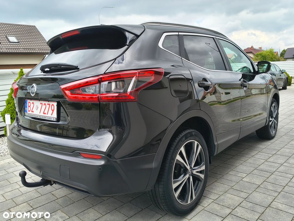 Nissan Qashqai 1.3 DIG-T N-Connecta EU6d - 18
