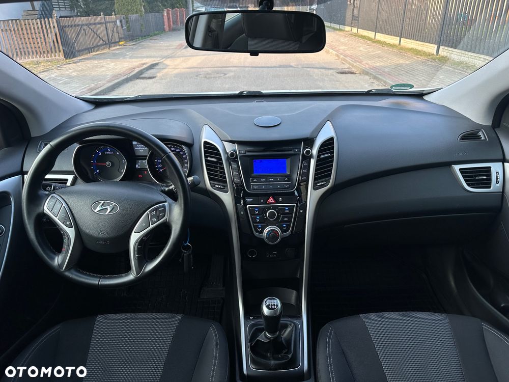 Hyundai i30 1.6 CRDi Premium - 11