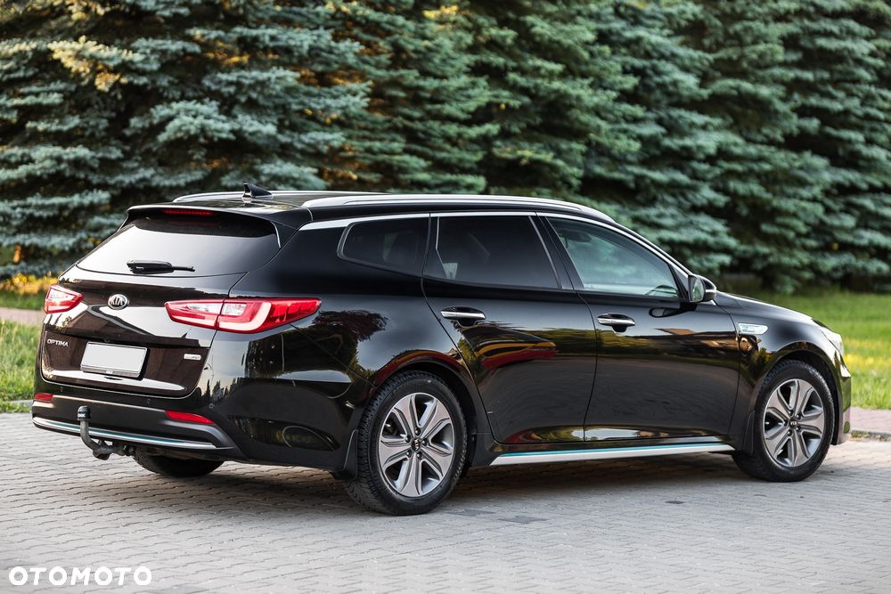 Kia Optima Sportagon 2.0 GDI Attract - 10
