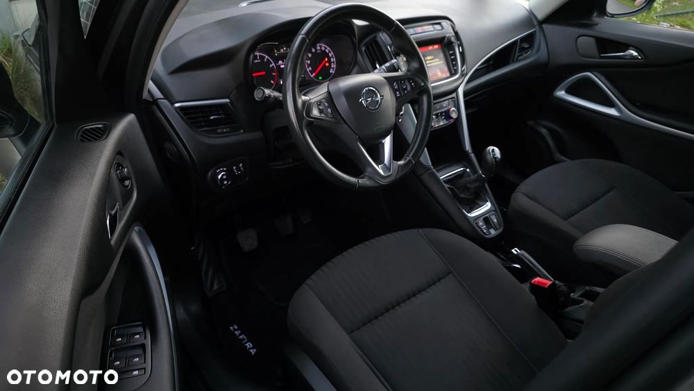 Opel Zafira - 20